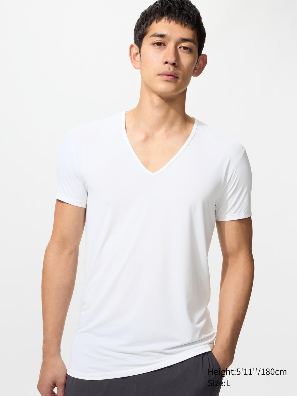 AIRism V Neck T-Shirt (Short Sleeve) - WHITE