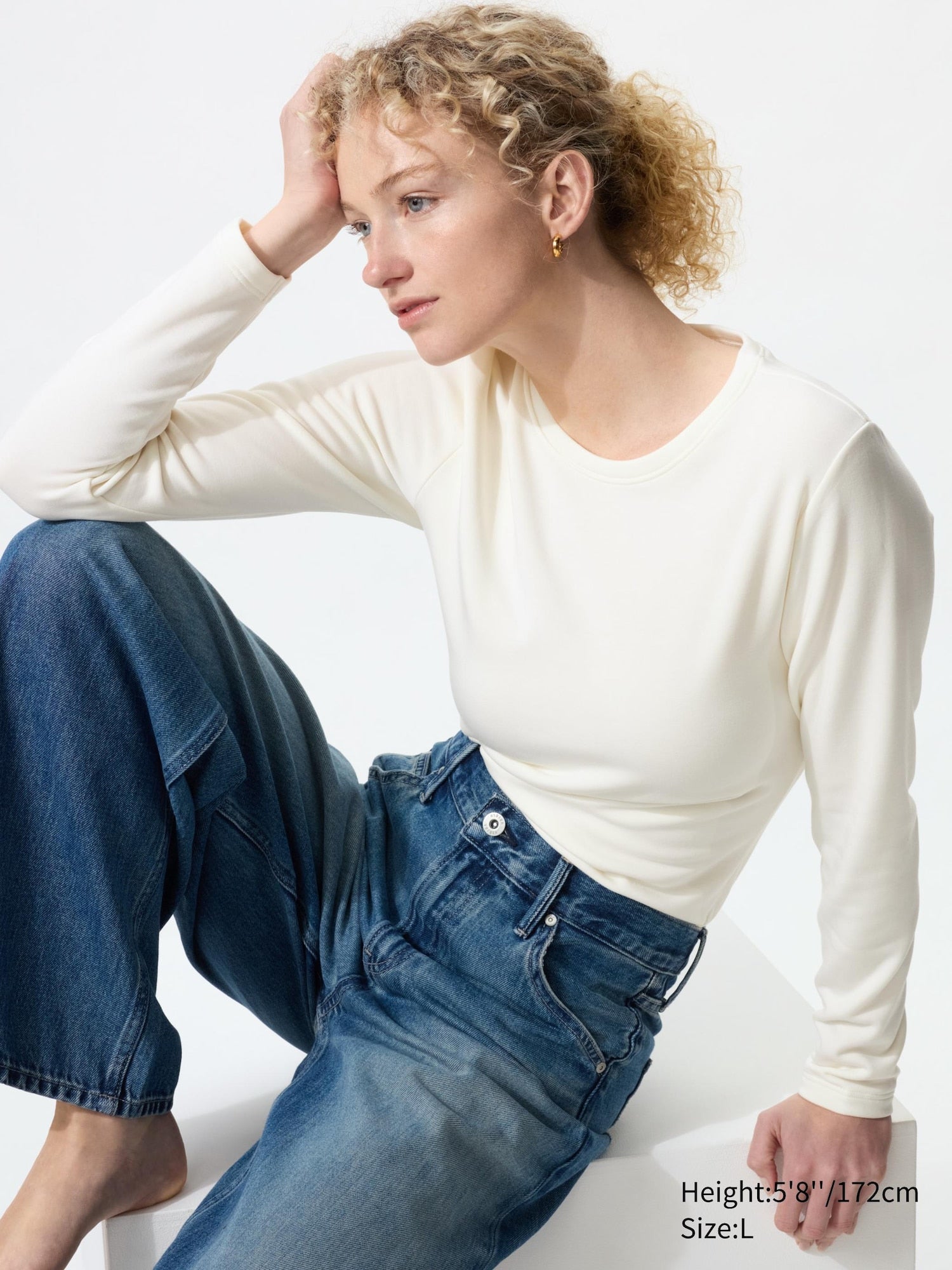 HEATTECH Ultra Warm Crew Neck T-Shirt - OFF WHITE