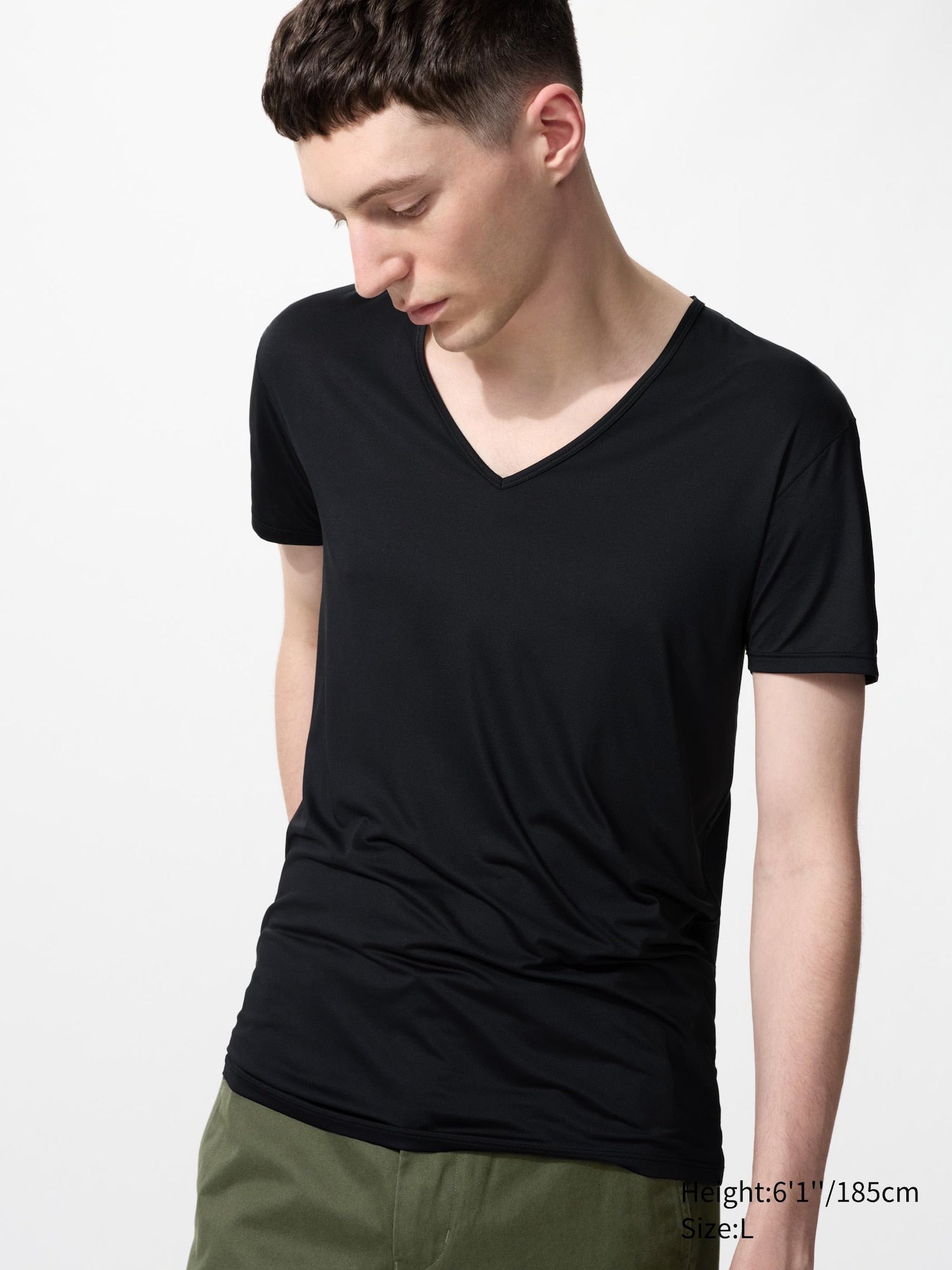 AIRism V Neck T-Shirt (Short Sleeve) - WHITE