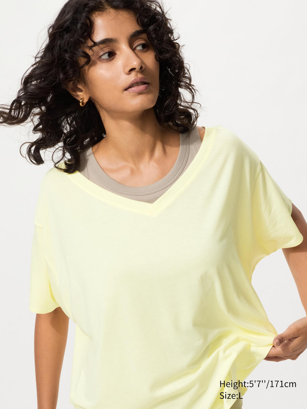 AIRism Relaxed V Neck T - WHITE