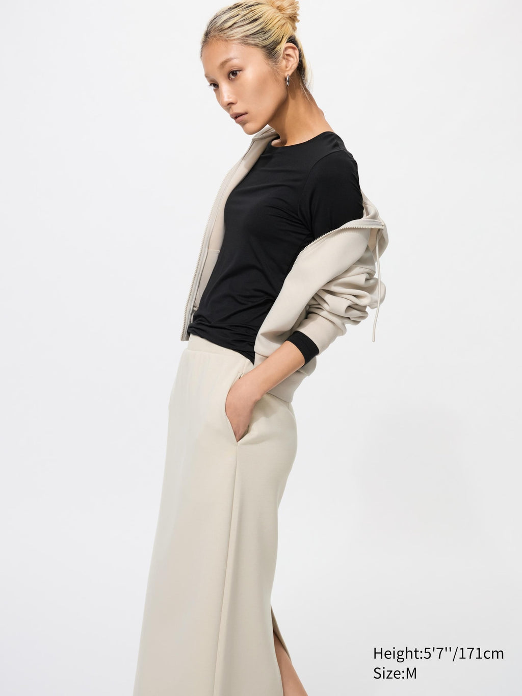 HEATTECH Crew Neck Long Sleeve T-Shirt - WHITE