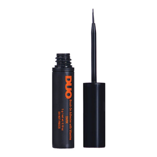 Duo Brush-On Dark Adhesive With Vitamins