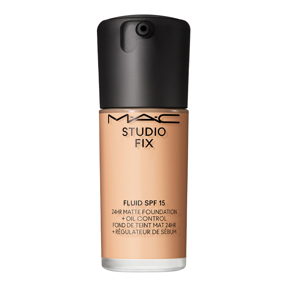 Studio Fix Fluid SPF 15 24HR Matte Foundation + Oil Control